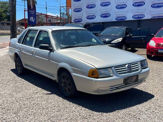 VOLKSWAGEN SANTANA 2.0 MI 8V GASOLINA 4P MANUAL